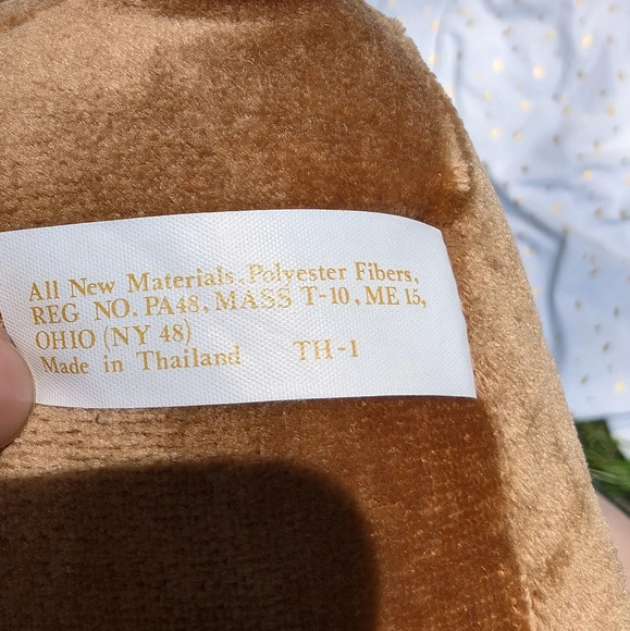 Vintage Velveteen Rabbit Plush 1985 Toys R Us with Hat Bow tags - Picture 6 of 10